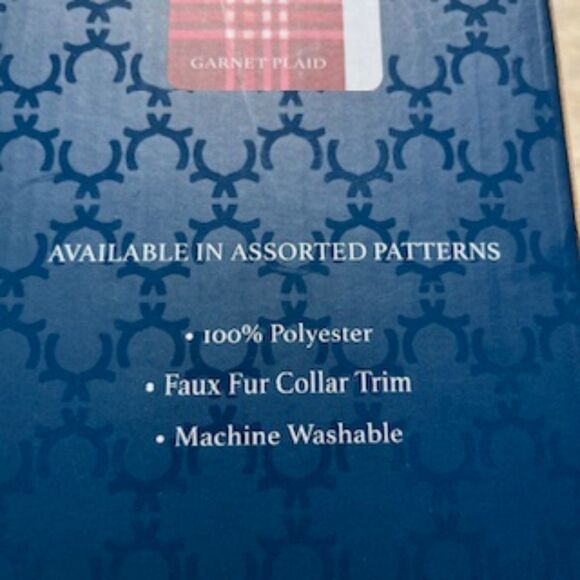 Plush Wrap . 50 x 70 w/ Faux Fur Collar . 100% Polyester Charter Club New in Box - Picture 9 of 10